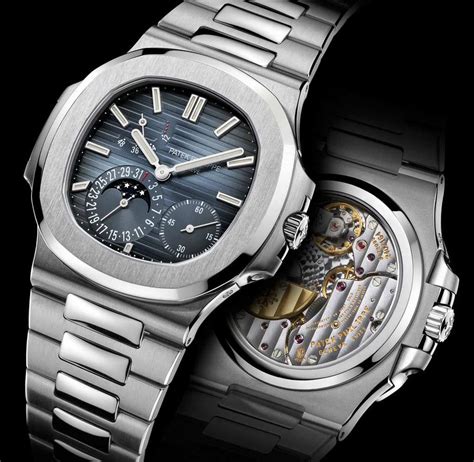 Patek Philippe Nautilus Moonphase 5712/1A.